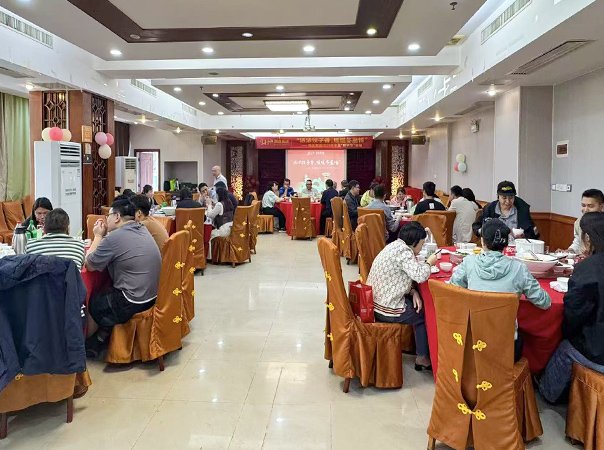 冬至饺子香，温情聚尊龙集团官网